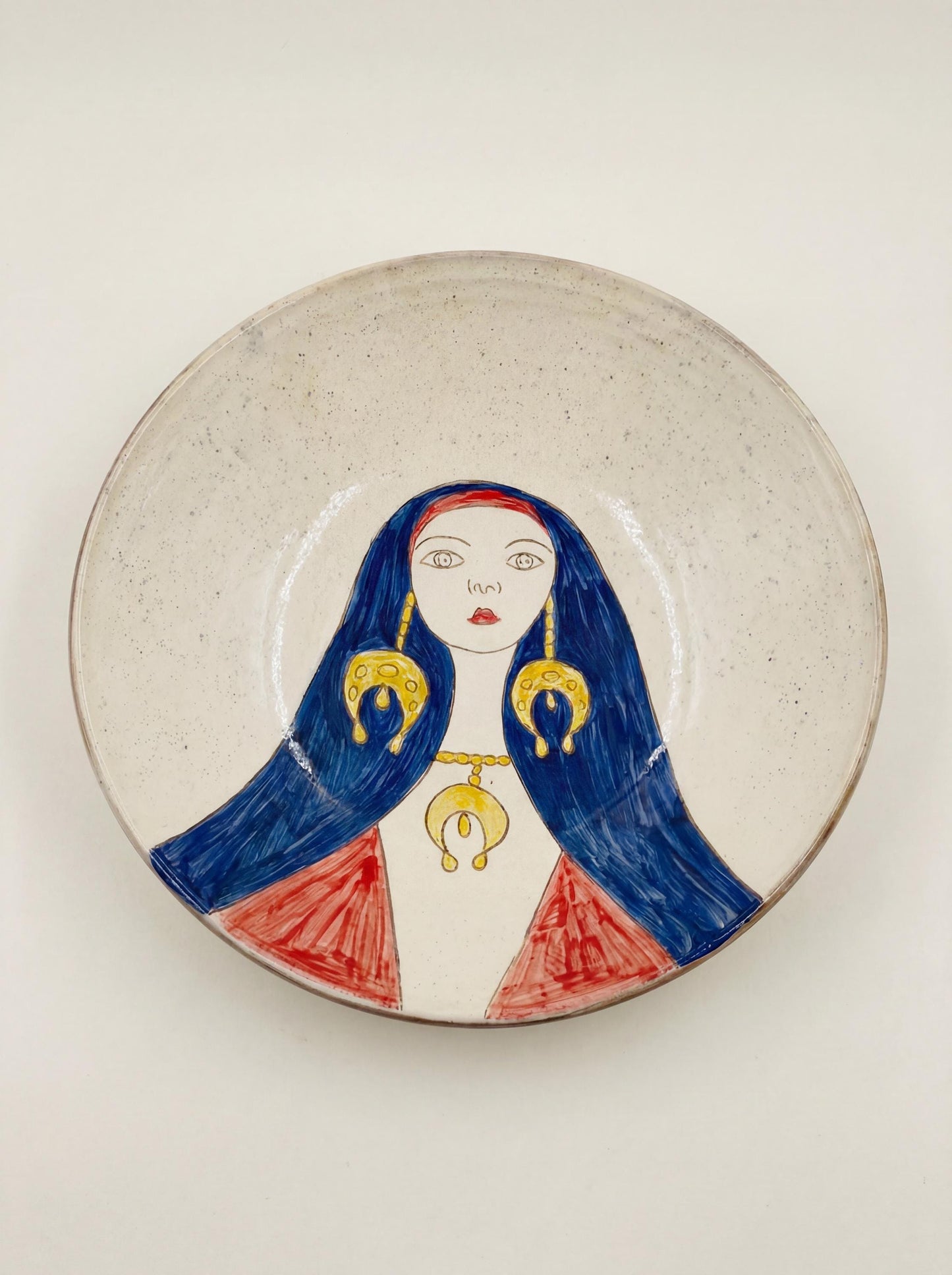 Fayoum pottery Handmade Fayoum Ceramic Bowl – Figurative Woman Design – 39 cm - side view