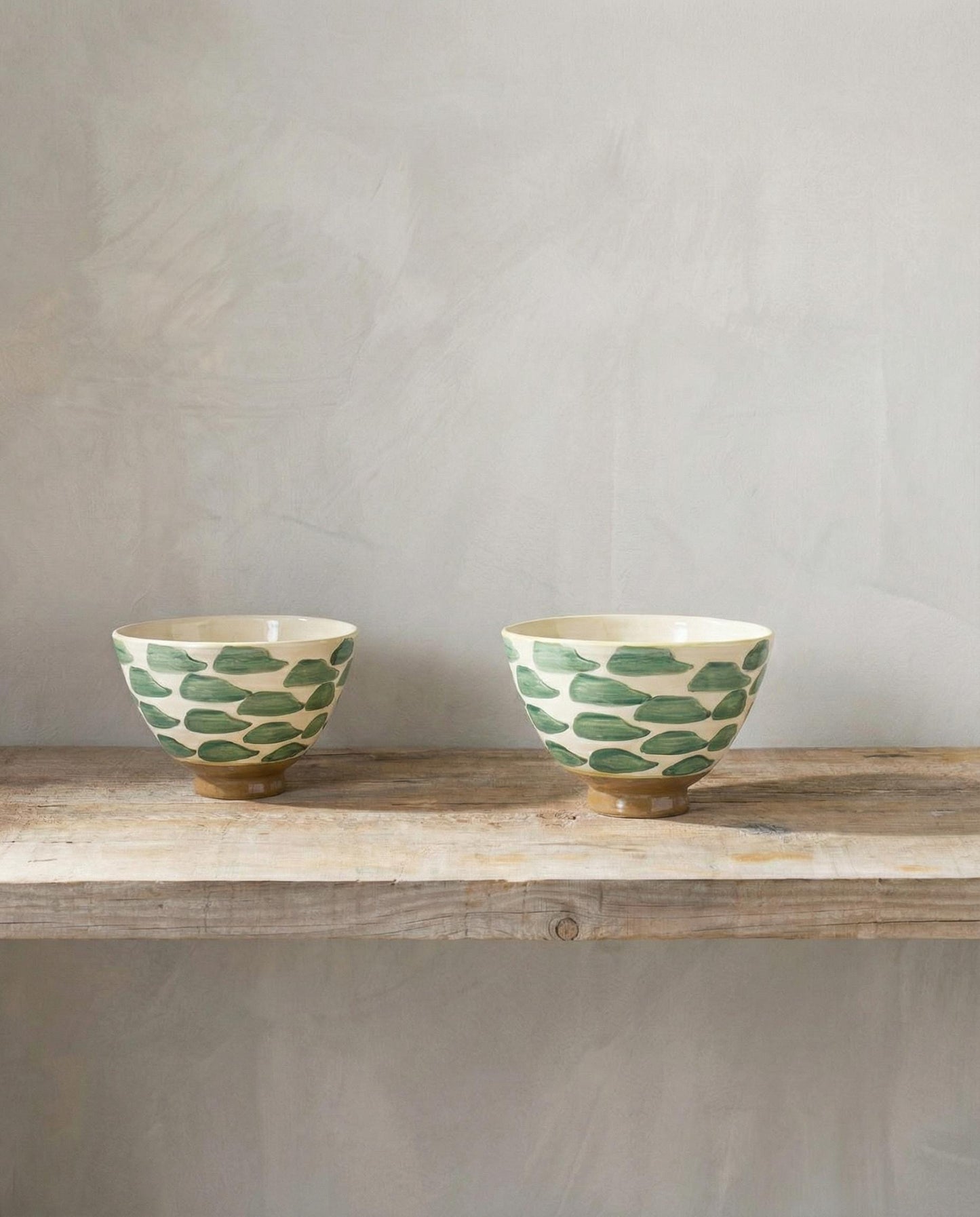 Fayoum pottery Fayoum Ceramic Bowl – Hand Painted Egyptian Pottery Small Bowl – Green Leaf Pattern – 18cm - side view