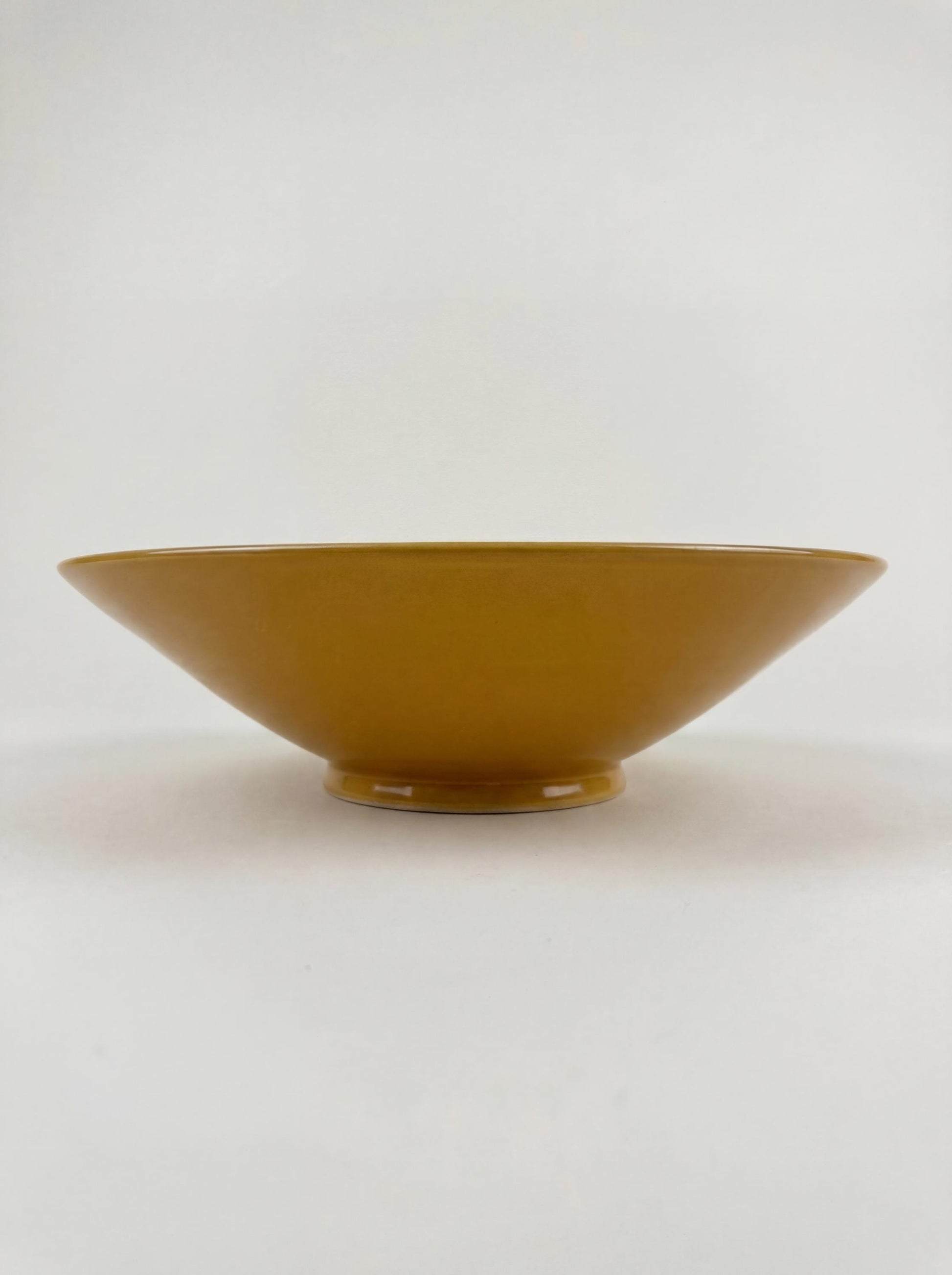 Fayoum pottery Fayoum Handmade Ceramic Serving Bowl – Green Leaf Design – 38 cm - side view