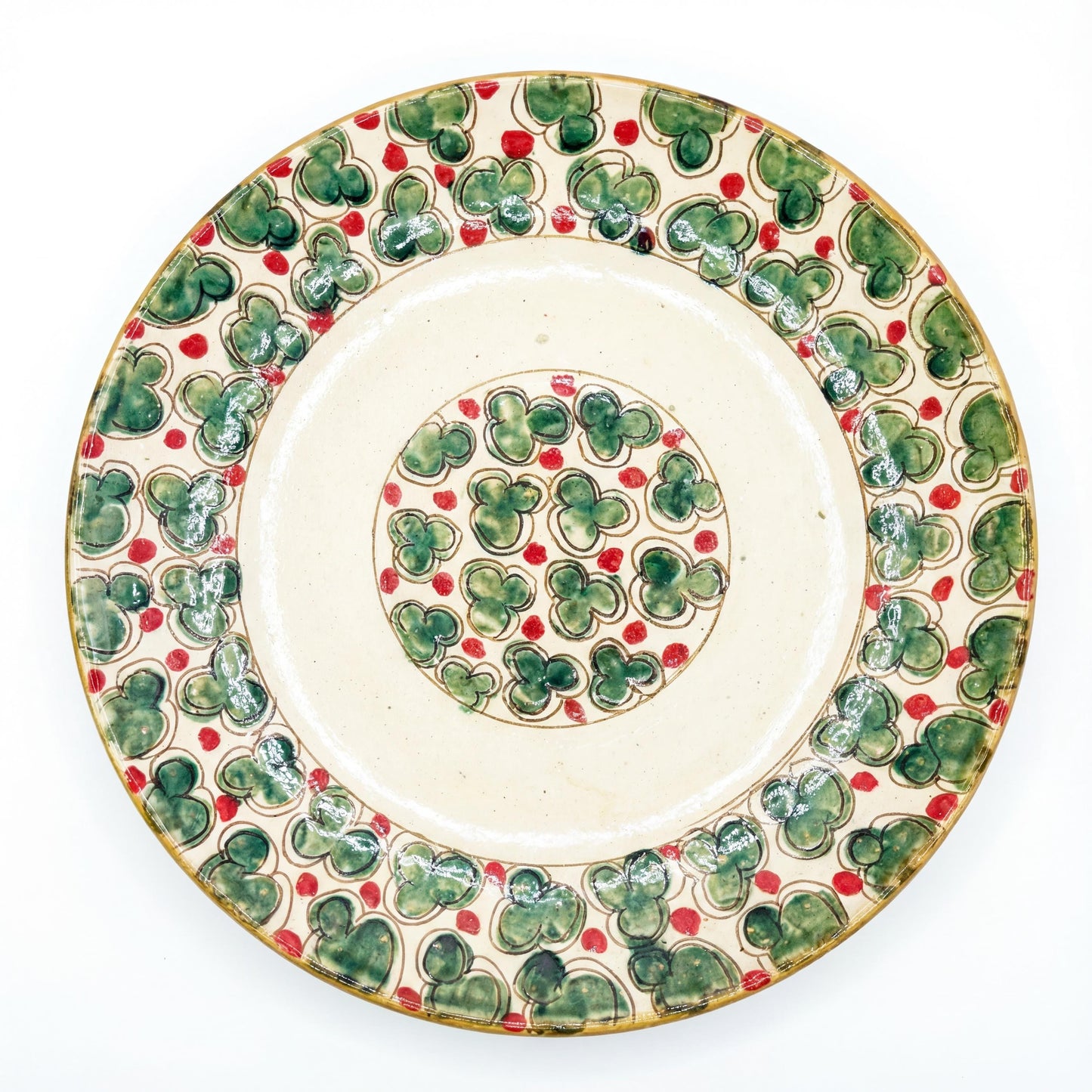 Fayoum pottery Handmade Egyptian Dinner Plate – Fayoum Pottery, Green & Red Clover Design - front view