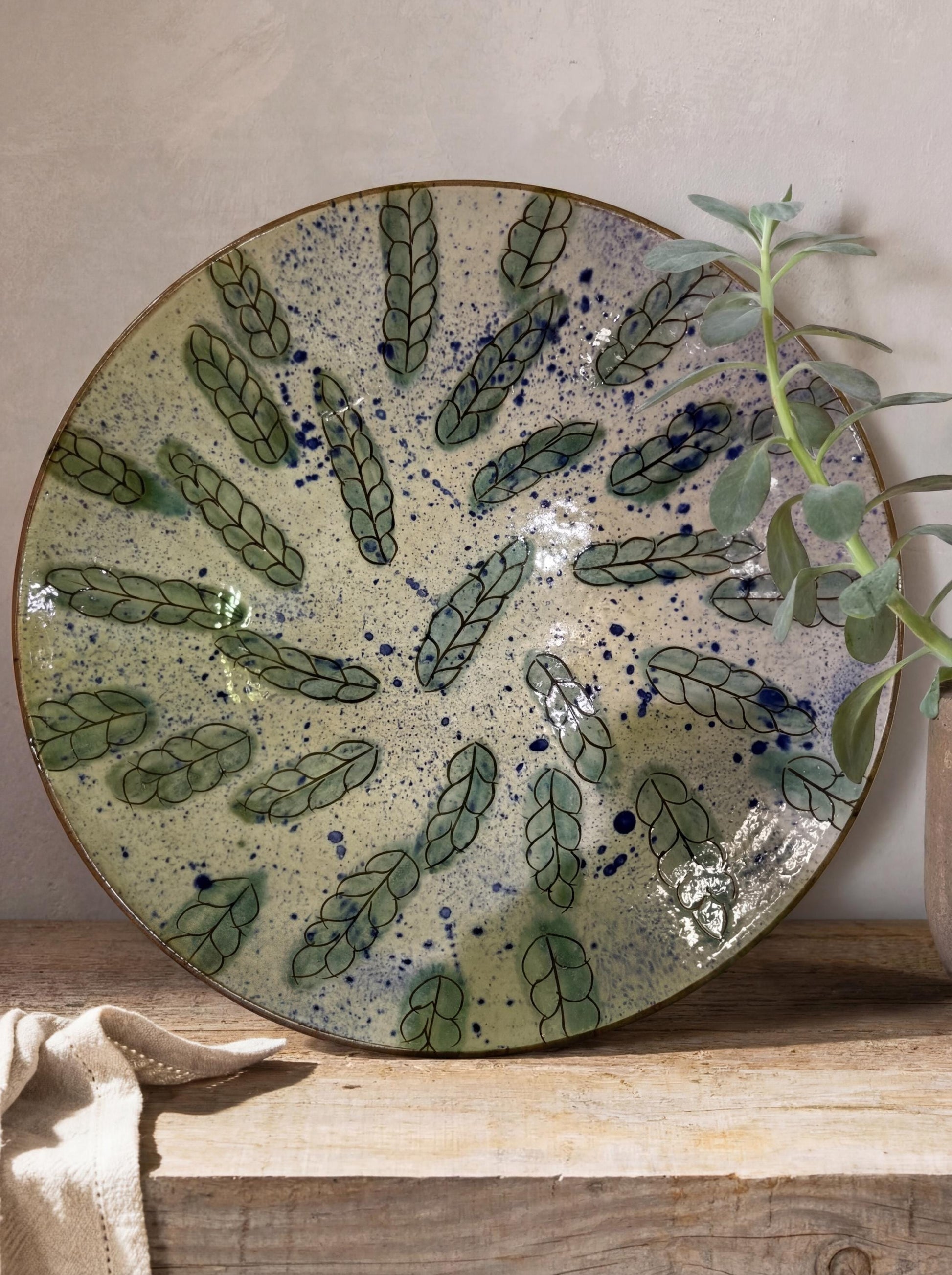 Fayoum pottery Egyptian Fayoum Pottery Large Decorative Serving Bowl – Green & Blue Hand-Painted Ceramic – 41 × 11 cm - fr...