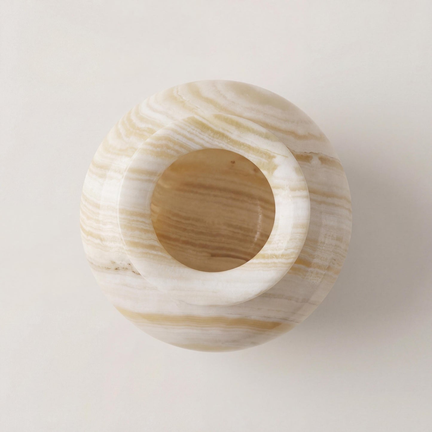 alabaster Egyptian Alabaster Table Lamp – Hand-Carved Natural Stone – UK Fitted – 25 × 23 cm - detail view