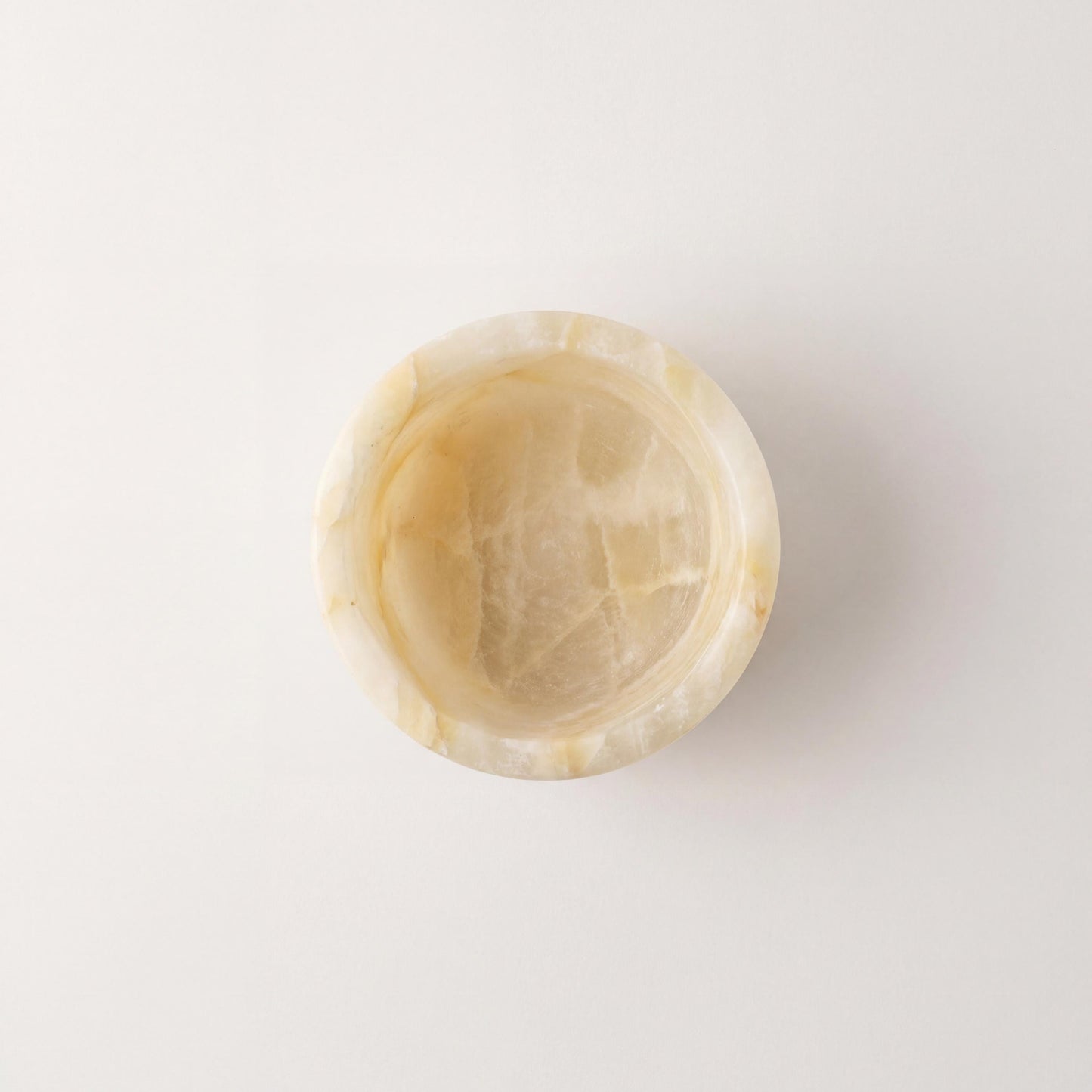 alabaster Egyptian Alabaster Candle Holder – Hand-Carved Natural Stone (10 ×10 cm) - detail view